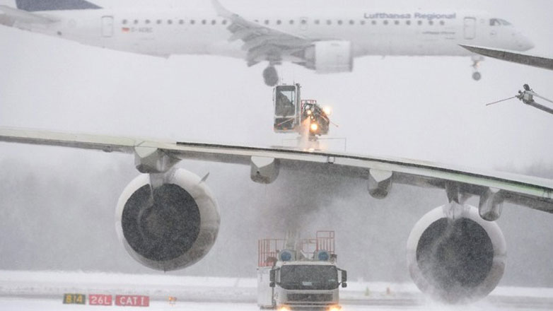 Ανεστάλησαν και πάλι οι πτήσεις στο αεροδρόμιο του Μονάχου λόγω παγετού