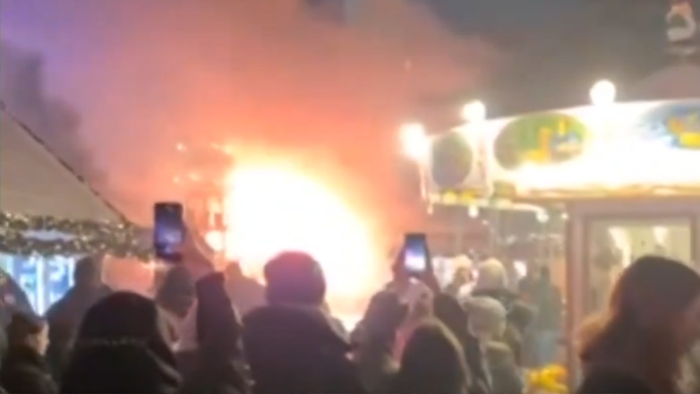 Γερμανία: Μεγάλη πυρκαγιά στη διάσημη χριστουγεννιάτικη αγορά του Βερολίνου