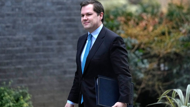 Παραιτήθηκε ο Βρετανός υπουργός Μετανάστευσης Ρόμπερτ Τζένρικ λόγω βαθιάς διαφωνίας με την κυβέρνηση