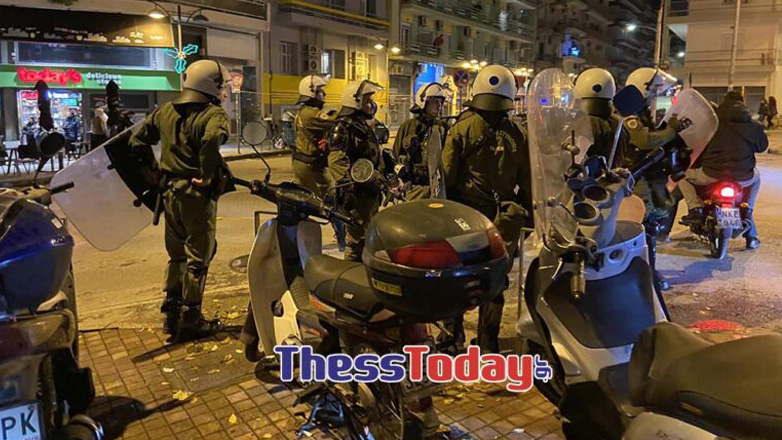 Θεσσαλονίκη: Επίθεση με μολότοφ στο Τουρκικό Προξενείο