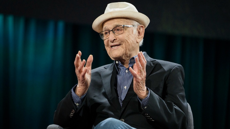 Πέθανε σε ηλικία 101 ετών ο Νόρμαν Λιρ – Ο πρωτοπόρος της αμερικανικής τηλεόρασης