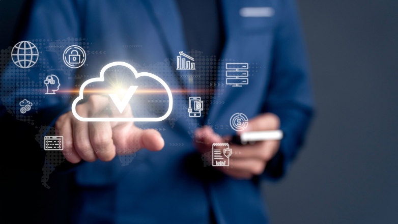 Νέο πρόγραμμα για 1.000 ανέργους για ψηφιακή κατάρτιση σε cloud services