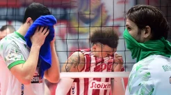 Σοβαρά επεισόδια στο ντέρμπι Ολυμπιακός – Παναθηναϊκός στο βόλεϊ