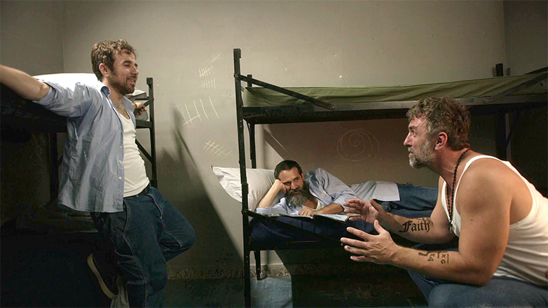 «Στα σύρματα»: Η Άννα ανακαλύπτει τις κρυφές συνομιλίες ανάμεσα στον Ιούλιο και τη Βανέσα και βγαίνει εκτός εαυτού