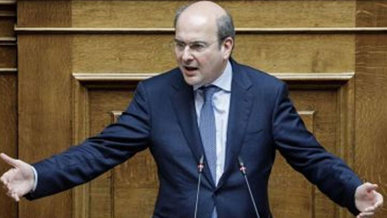 Φορολογικό: «Μποναμάς Χατζηδάκη» με διορθώσεις για ταξί, καφενεία και περίπτερα