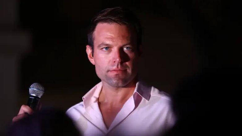 Στ. Κασσελάκης: «Όταν η Οικογένεια χάνει την εξουσία, βρίσκει άλλο δρόμο αυτοπροστασίας»