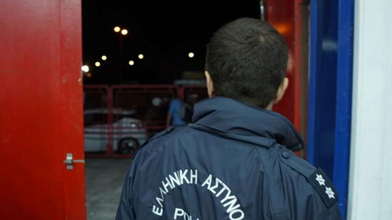 Στο πλευρό της ΕΛ.ΑΣ. οι Έλληνες διαιτητές