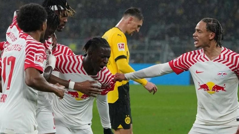 Γερμανία: Πέρασε από το «Βεστφάλεν» η Λειψία, 3-2 τη Ντόρτμουντ