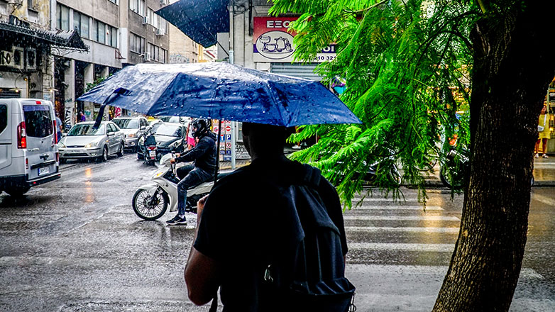 Meteo: Βροχές από το απόγευμα στην Αττική – Xιόνια στα ορεινά του νομού