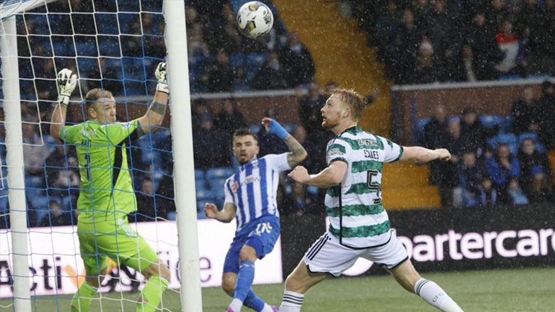 Σκωτία: Η Κιλμάρνοκ νίκησε τη Σέλτικ και έβαλε «φωτιά» στην κορυφή