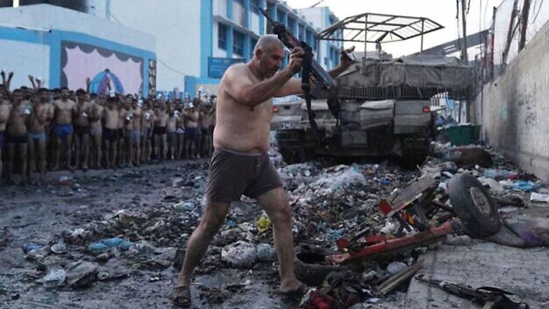 Παραδίδονται γυμνοί μαχητές της Χαμάς στη Γάζα