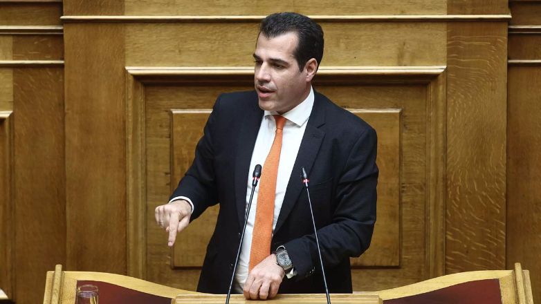 Δήλωση αποχής από την εξεταστική για τα Τέμπη κατέθεσε ο Θάνος Πλεύρης