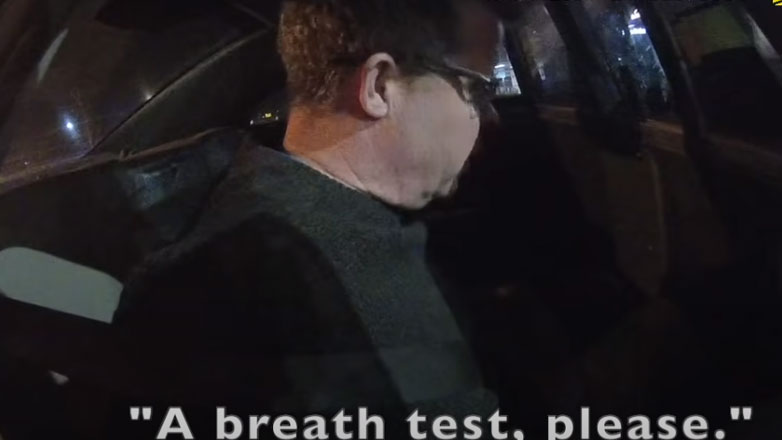 Έγινε πλούσιος από ένα (αρνητικό) αλκοτέστ – Θα λάβει 400.000 δολάρια αποζημίωση. Δείτε γιατί (Βίντεο)