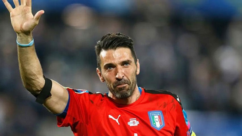 Ο Μπουφόν αποθέωσε τον Κιελίνι για το «αντίο» του: «Ήσουν ο συμπαίκτης που όλοι θα ήθελαν να έχουν»