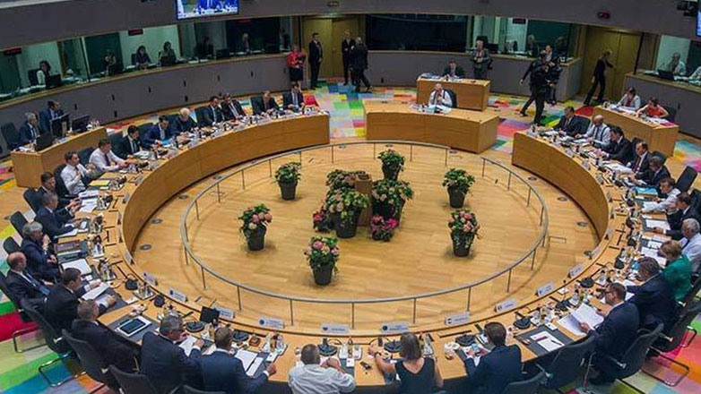 Σύνοδος Κορυφής: Στην ατζέντα το σύμφωνο σταθερότητας, η Ουκρανία και η Μέση Ανατολή