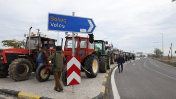 Κινητοποίηση αγροτών στην Λάρισα για αποζημιώσεις και ΕΛΓΑ