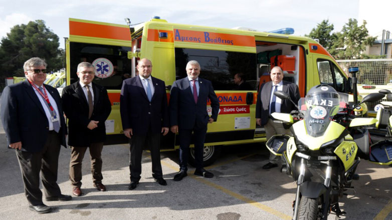 Παραλήφθηκαν από το ΕΚΑΒ 20 μηχανές και 8 κινητές μονάδες ταχείας επέμβασης