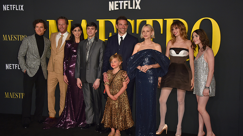 Μπράντλεϊ Κούπερ: Στην πρεμιέρα του «Maestro» με την κόρη του Λία