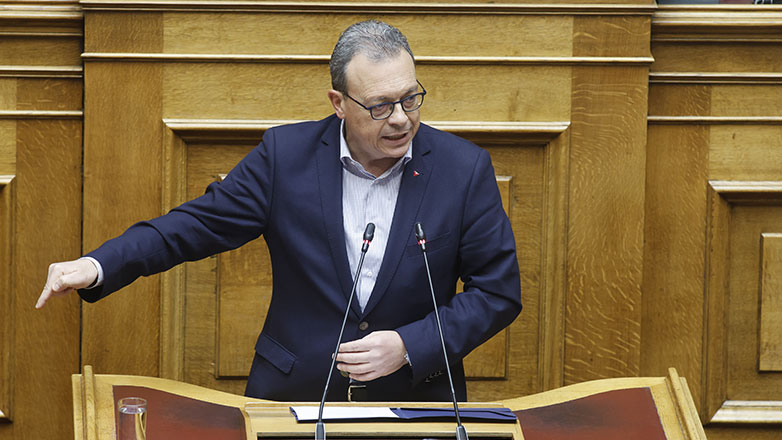 Φάμελλος: «Η κυβέρνηση δρομολογεί την ιδιωτικοποίηση των δημοτικών επιχειρήσεων ύδρευσης-αποχέτευσης»