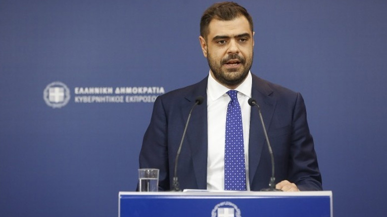 Μαρινάκης: Δεν αλλάζει το καθεστώς απονομής άδειας διαμονής, δεν αλλάζει η επταετία και συνολικά το πλαίσιο πολιτικής