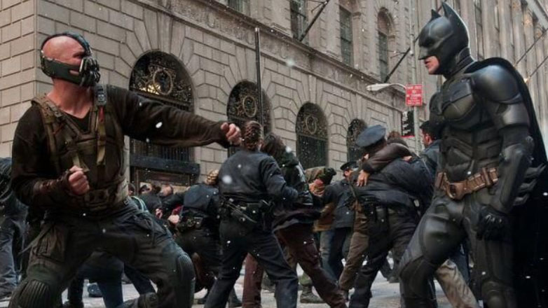 Ηθοποιός του Χόλυγουντ με περιουσία 150 εκατ. δολάρια κυκλοφορεί με αγροτικό Toyota του 2003