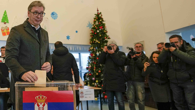 Νίκη και αυτοδυναμία για το Σερβικό Προοδευτικό Κόμμα του Βούτσιτς