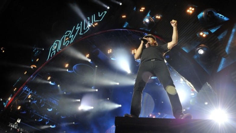 Πέθανε ο Κόλιν Μπέρτζες, ο πρώτος ντράμερ των AC/DC