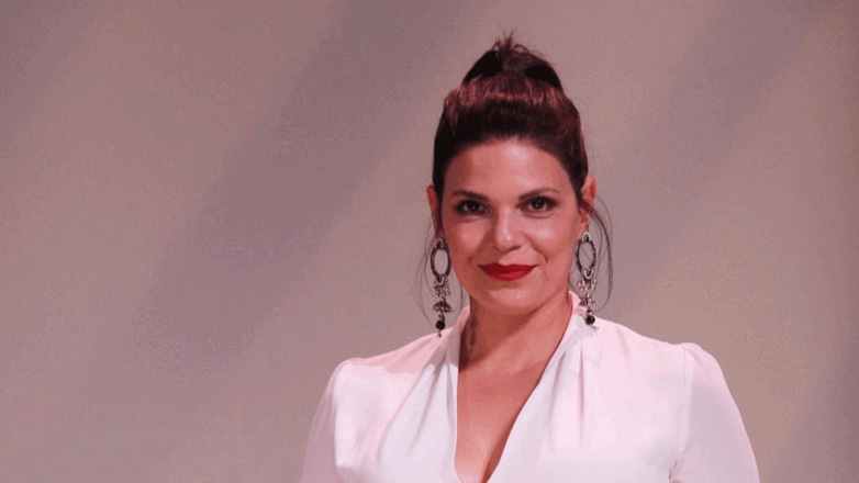 Μαρίνα Ασλάνογλου: «Δεν έχω ακούσει κάποιο ομόφυλο ζευγάρι να έχει κακοποιήσει το παιδί του ή να το έχει σκοτώσει»