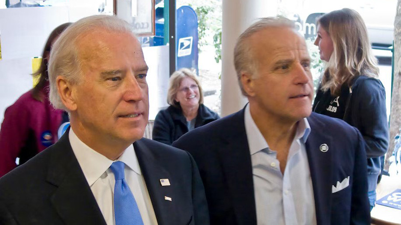 To FBI κατέγραψε “κατά λάθος” διαπραγμάτευση του Τζέιμς Μπάιντεν στις κασέτες του σε έρευνα δωροδοκίας