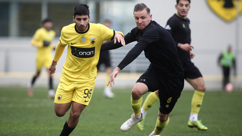 Super League 2: Η Αναγέννηση Καρδίτσας φρέναρε (0-0) την ΑΕΚ Β’