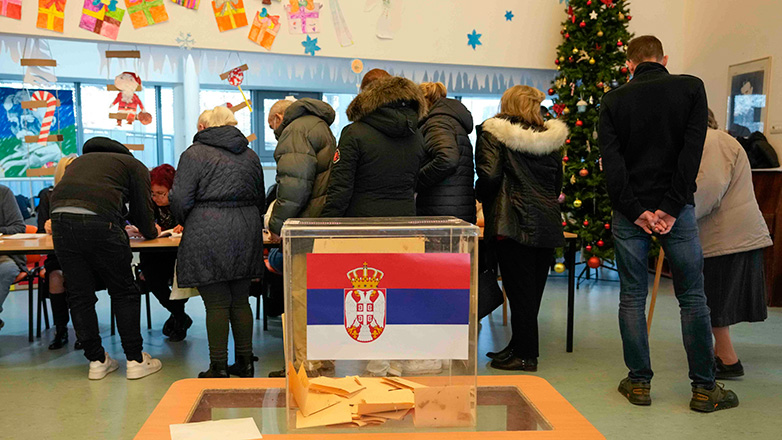 Σε εξέλιξη οι βουλευτικές, περιφερειακές και δημοτικές εκλογές στη Σερβία