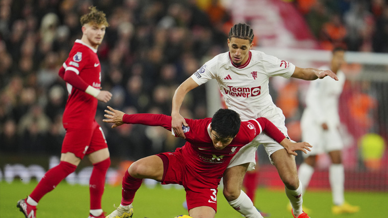 Αγγλία: Η Γιουνάιτεντ άντεξε (0-0) στο «Άνφιλντ» και «έριξε» τη Λίβερπουλ από την κορυφή