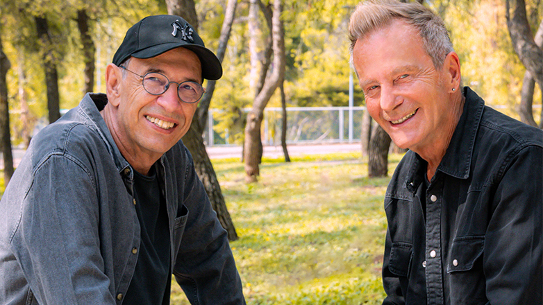 «Κάθε πράμα στον καιρό του»: Βαγγέλης Γερμανός και Διονύσης Τσακνής στη Σφίγγα