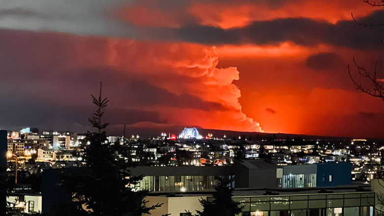Ισλανδία: Ξεκίνησε η ηφαιστειακή έκρηξη στη χερσόνησο Ρέικιανες