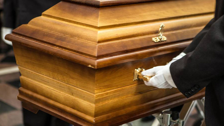 Ζάκυνθος: Μπέρδεψαν τις σορούς και κήδεψαν… λάθος άνθρωπο