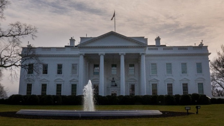 Λευκός Οίκος: Οι δηλώσεις του Ντόναλντ Τραμπ για τους μετανάστες «απηχούν» τους «φασίστες»