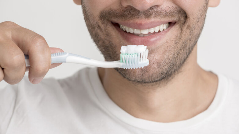 Το βούρτσισμα των δοντιών συνδέεται με χαμηλότερα ποσοστά πνευμονίας των νοσηλευόμενων ασθενών