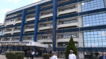 Στυλιανίδης: Δεν έχει εκδοθεί καμία οδηγία από το υπ. Ναυτιλίας προς τα ελληνόκτητα πλοία στην Ερυθρά Θάλασσα