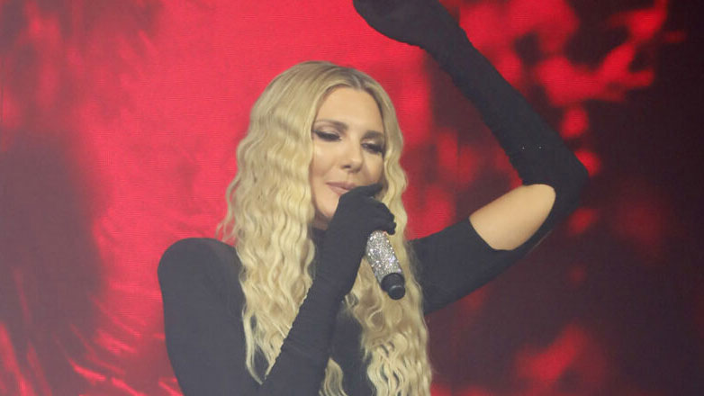 Θέλξη: Το πανάκριβο δώρο που δέχτηκε από θαυμαστή αλλά το επέστρεψε