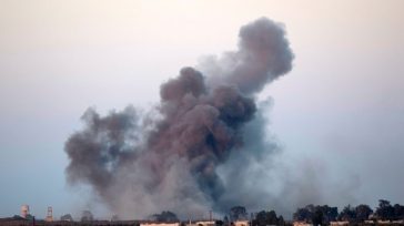 Το Ισραήλ βομβαρδίζει στρατιωτική θέση στη Συρία ως αντίποινα για τις εκτοξεύσεις ρουκετών