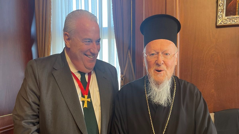 Στην Κωνσταντινούπολη για τα 50 χρόνια αρχιεροσύνης του Πατριάρχη Βαρθολομαίου ο Σάκης Κεχαγιόγλου