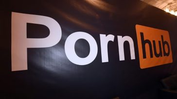Το Pornhub θα αντιμετωπίσει το πιο σκληρό καθεστώς διαδικτυακού περιεχομένου της ΕΕ