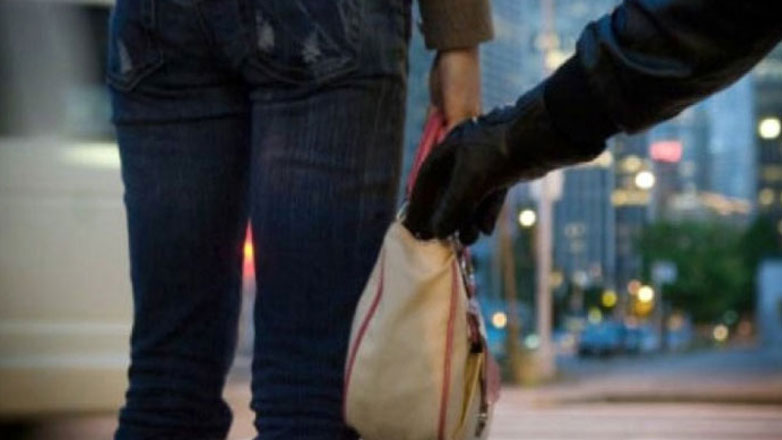 Εβδομηντάχρονος τσαντάκιας έστειλε στο θάνατο μια ηλικιωμένη – Πώς τον συνέλαβε η Αστυνομία