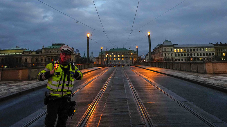 Πράγα: «Μέχρι στιγμής δεν υπάρχει Έλληνας μεταξύ των θυμάτων» ενημερώνει η Ελληνική Πρεσβεία