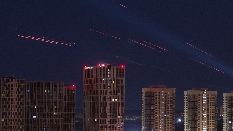 Drone της Ρωσίας πλήττει πολυκατοικία στην πρωτεύουσα της Ουκρανίας – 2 τραυματίες