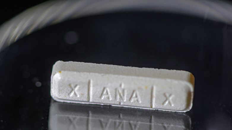 Περιστέρι: Aνήλικη πήρε «Ζάναξ» που βρήκε στο συρτάρι