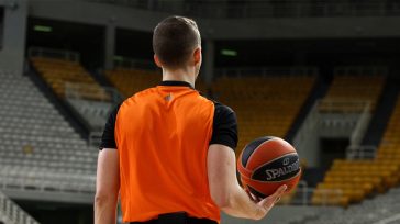Euroleague: Ανακοινώθηκαν οι διαιτητές των ελληνικών ομάδων