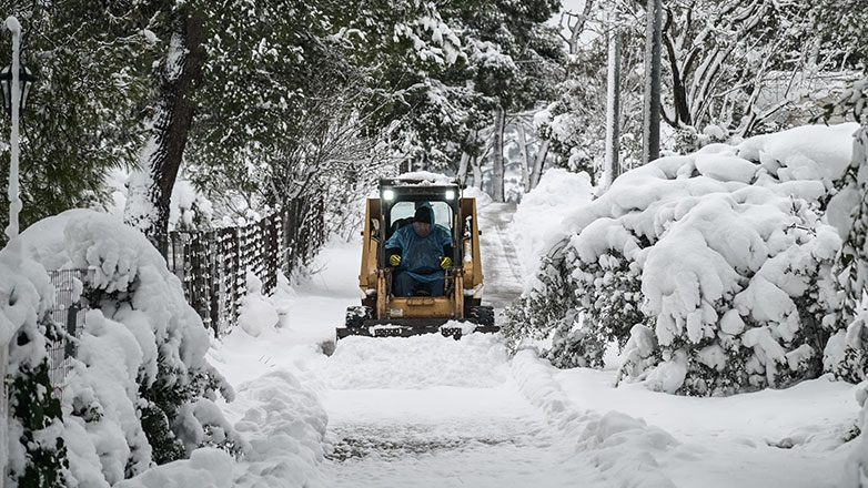 Σύσκεψη στην Πολιτική Προστασία – Τι θα γίνει σε περίπτωση βαριάς χιονόπτωσης στην Αττική