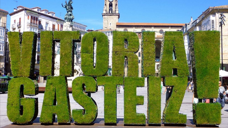 «Οι άνθρωποι εδώ είναι περήφανοι για το πράσινο πνεύμα μας»: Πώς μια μικρή ισπανική πόλη απέρριψε τα αυτοκίνητα