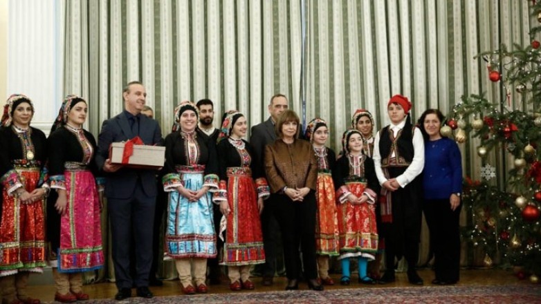 Ευχές για υγεία, ειρήνη και ευημερία έλαβε η ΠτΔ, Κατερίνα Σακελλαροπούλου